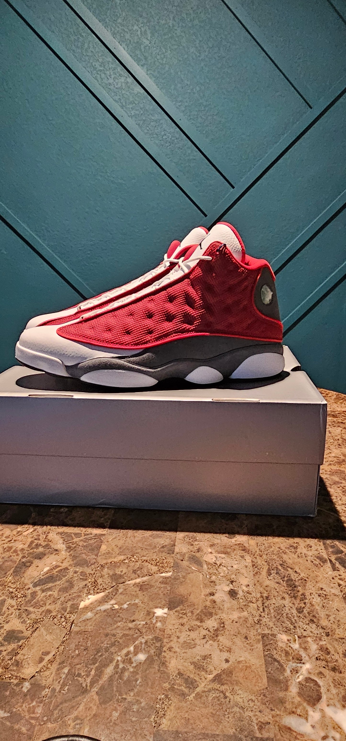 Jordan 13 Retro Gym Red Size 15 (Brand New) SKU: DJ5982-600